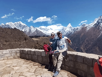Everest Base Camp - Trekker with guide