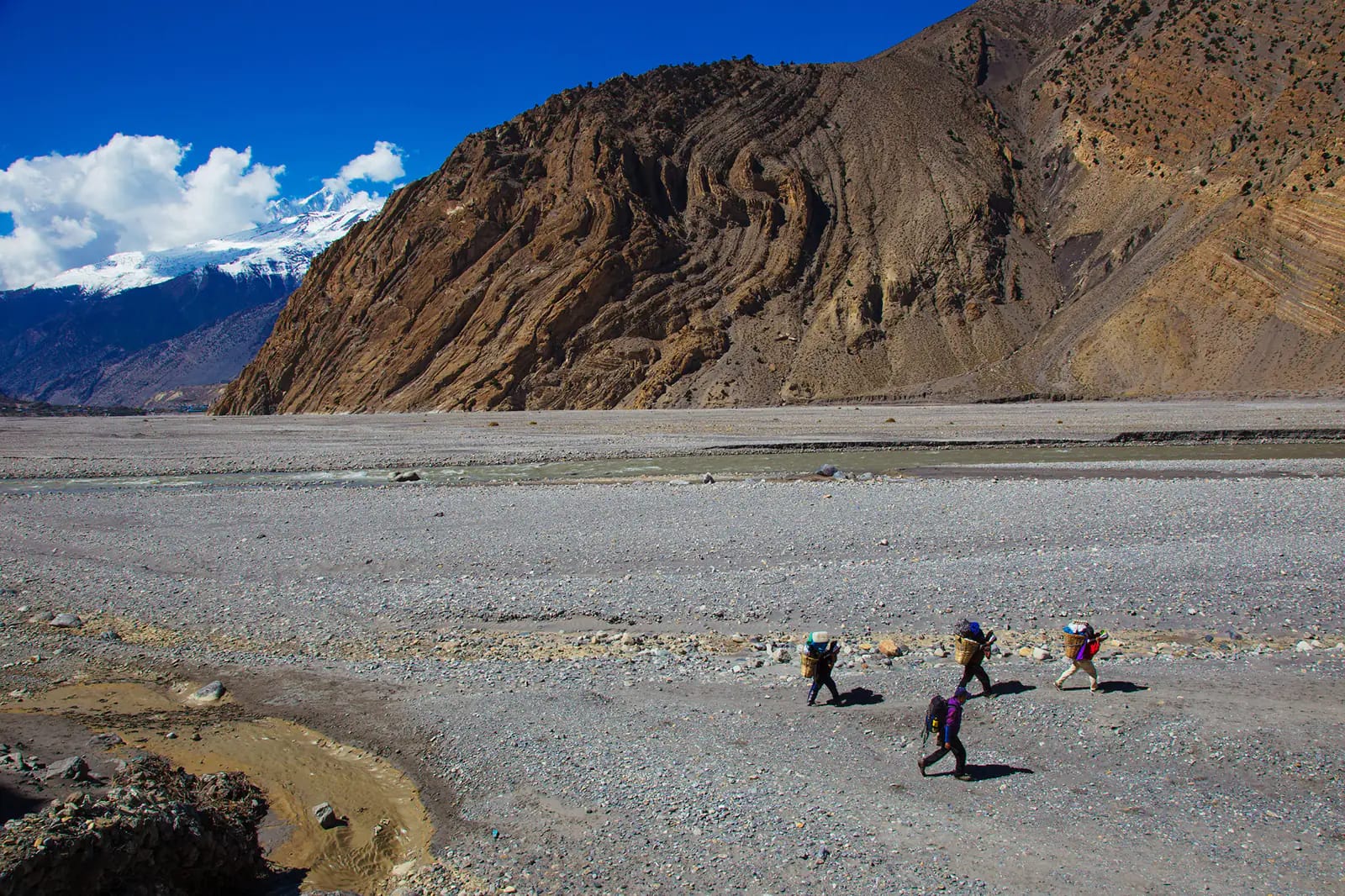Dramatic landscape in the Kali Gandaki Gorge